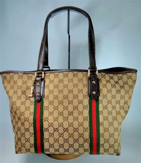 shoulder bag gucci masculino|authentic gucci shoulder bag.